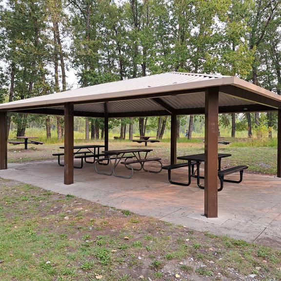 Picnic shelter at Okotoks Lions Park