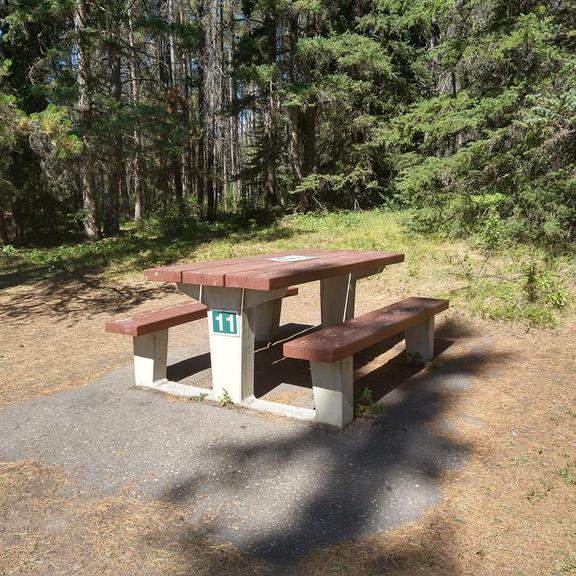 Picnic table at Johnson Lake in Banff