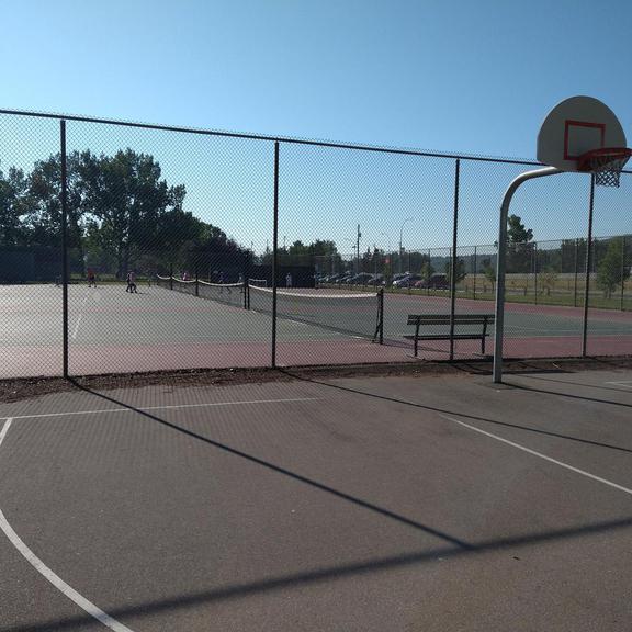 Basketball and tennis courts at Shouldice Park
