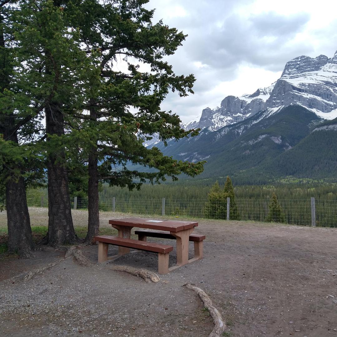 Picnic table at Valleyview